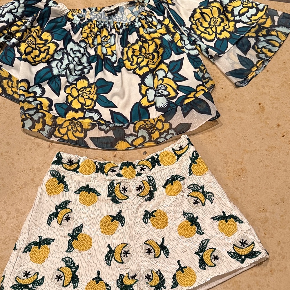 Kasner New York Floral Off-Shoulder Top and Lemon Beaded Short  Set